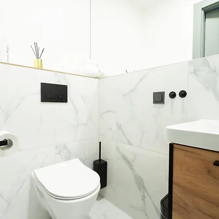 Design Garden With Private Parking & Playground Appartement *