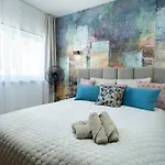 Apartment Design Garden With Private Parking & Playground Riga