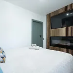 Apartment Design Garden With Private Parking & Playground Riga