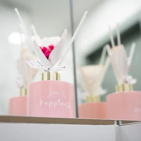 Design Garden With Private Parking & Playground Апартаменты Рига