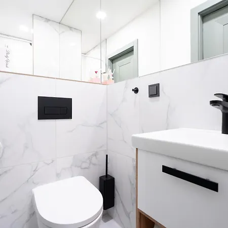 Design Garden With Private Parking & Playground Апартаменты *