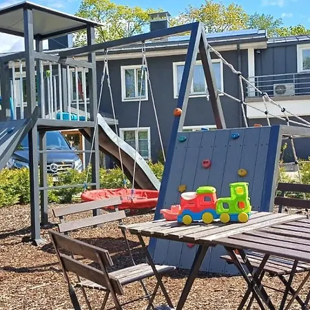Design Garden With Private Parking & Playground Apartment *