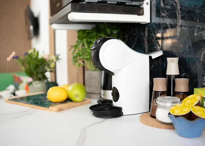 Апартаменти Design Garden With Private Parking & Playground *