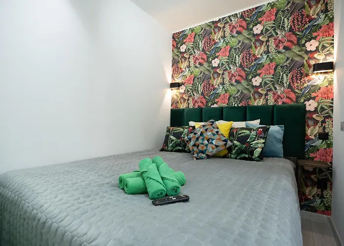 Διαμέρισμα Design Garden With Private Parking & Playground Ρίγα