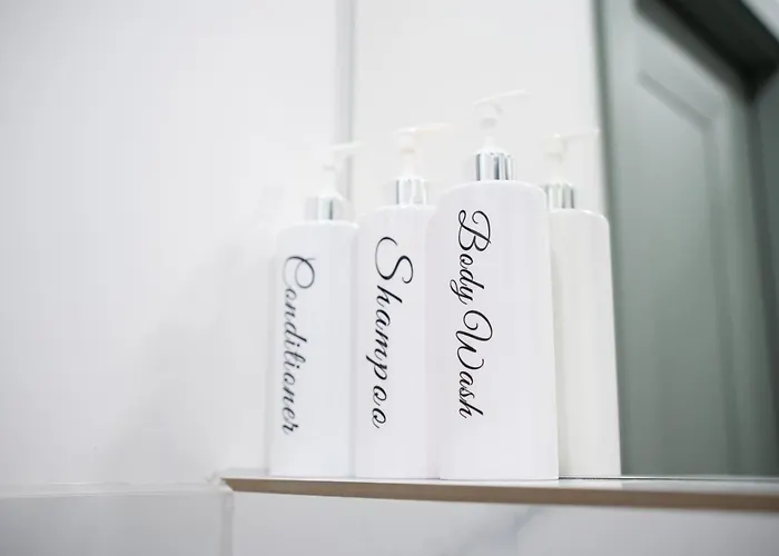 Design Garden With Private Parking & Playground Apartment *