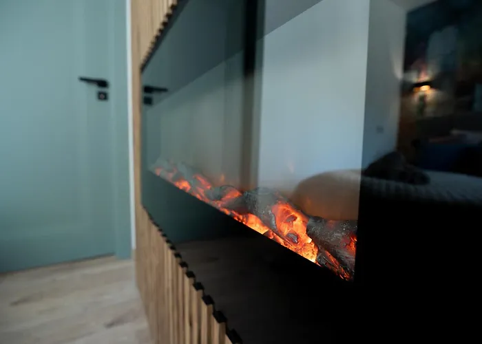 Design Garden With Private Parking & Playground Apartment *