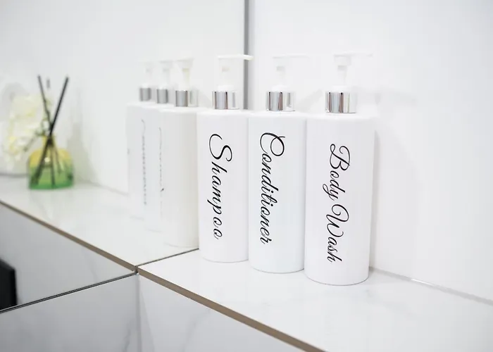 Design Garden With Private Parking & Playground Apartment *