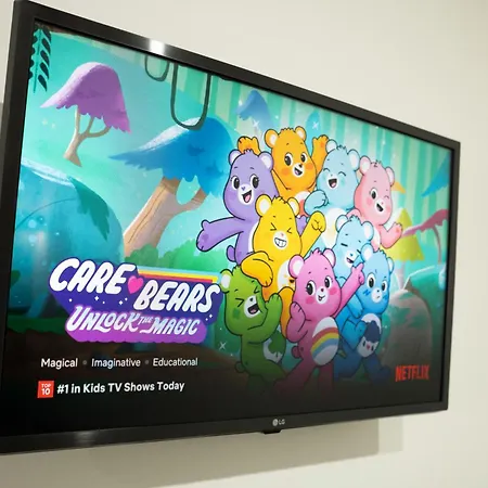 Design Garden With Private Parking & Playground * リガ