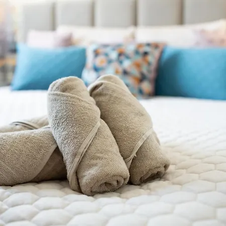 Design Garden With Private Parking & Playground アパート