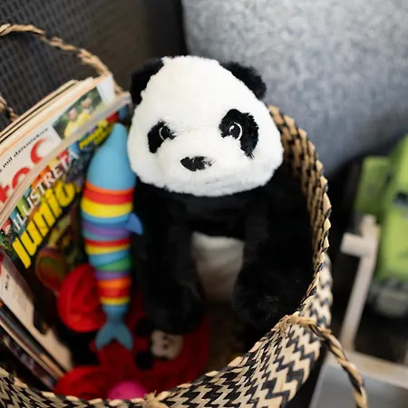 Design Garden With Private Parking & Playground Riga