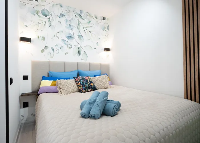 Design Garden With Private Parking & Playground Riga