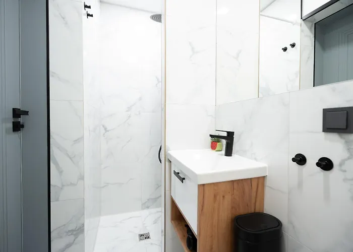 Dzīvoklis Design Garden With Private Parking & Playground Riga