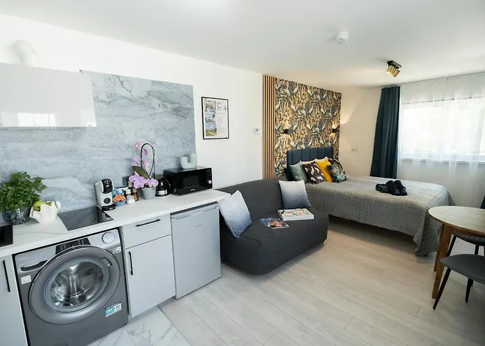 Design Garden With Private Parking & Playground Riga